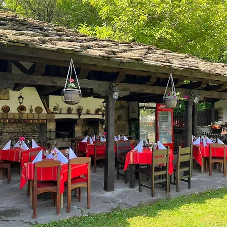 хаджидимовата къща Bozhenți