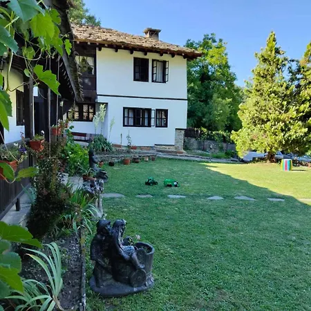 хаджидимовата къща