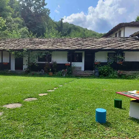 хаджидимовата къща Bozhentsi