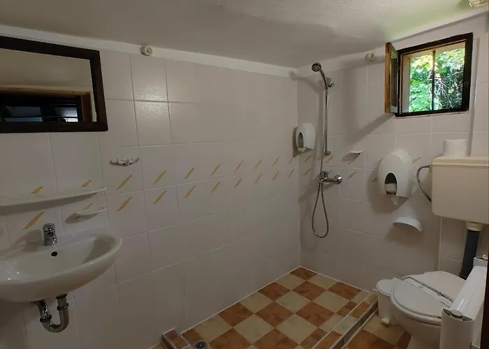 Vendégház хаджидимовата къща *